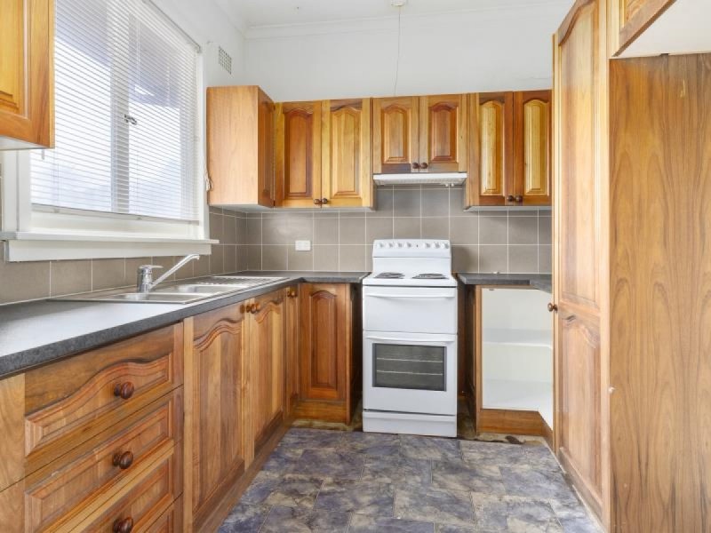 39 Lawson Street, Lalor Park NSW 2147